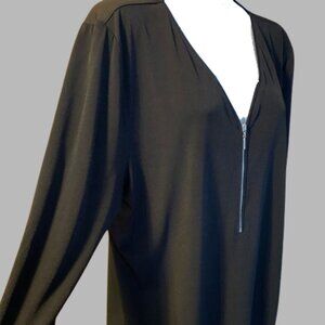 Chico’s Women’s Black Top • Size 3 •Decorative Zipper Deep Neckline ¾ 3/4 Sleeve